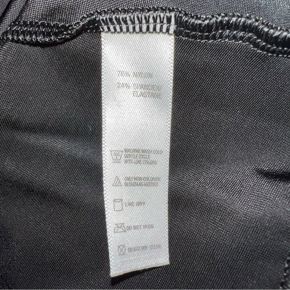 SPANX Black Shaping Camisole Built-In Bra Adjustable Straps – Size Large - Picture 6 of 8